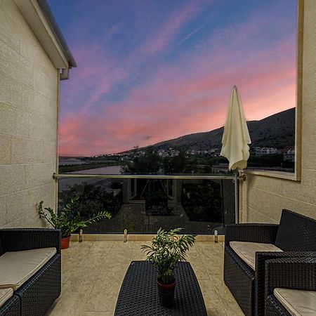 Studio Holiday Adriatic Pag Town Buitenkant foto