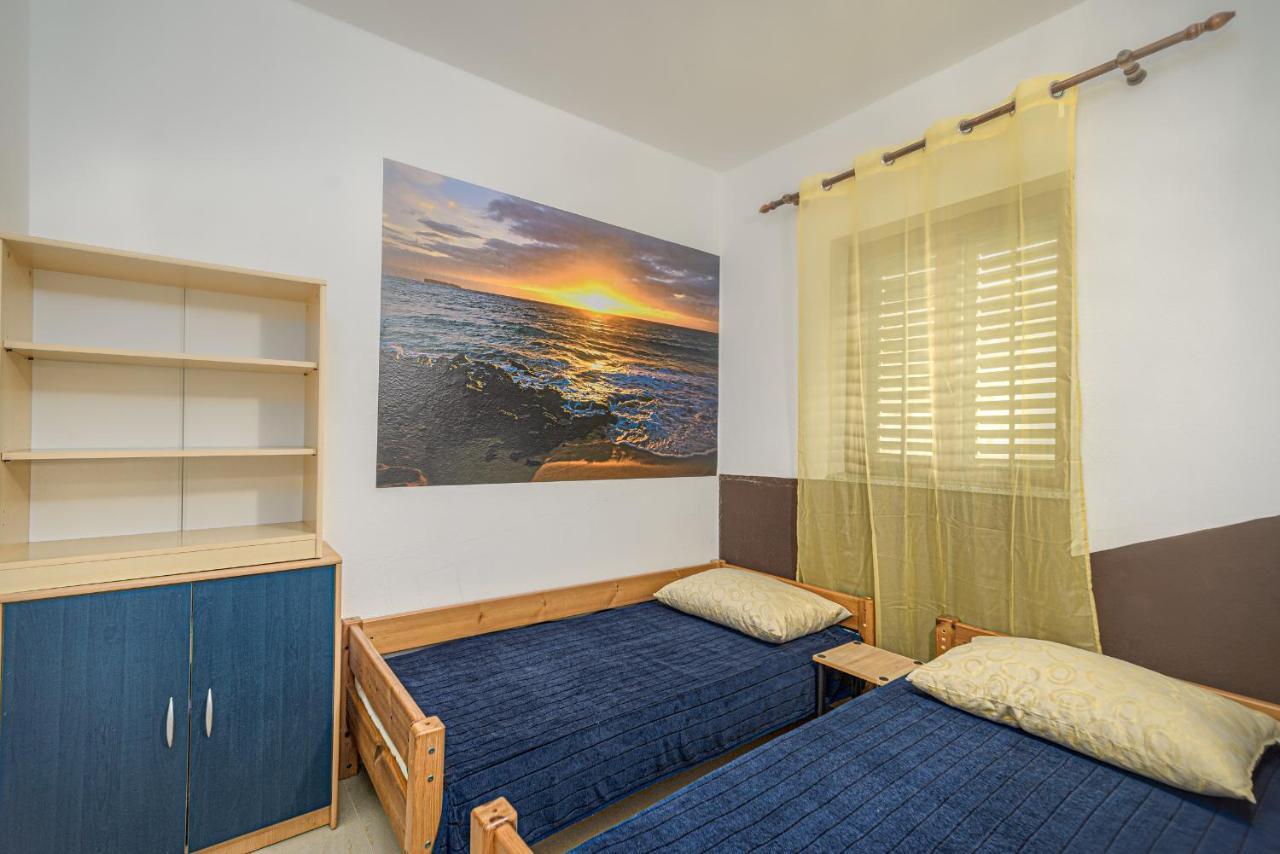 Studio Holiday Adriatic Pag Town Buitenkant foto