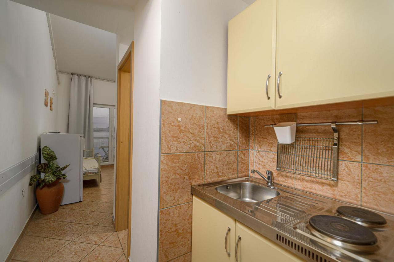 Studio Holiday Adriatic Pag Town Buitenkant foto