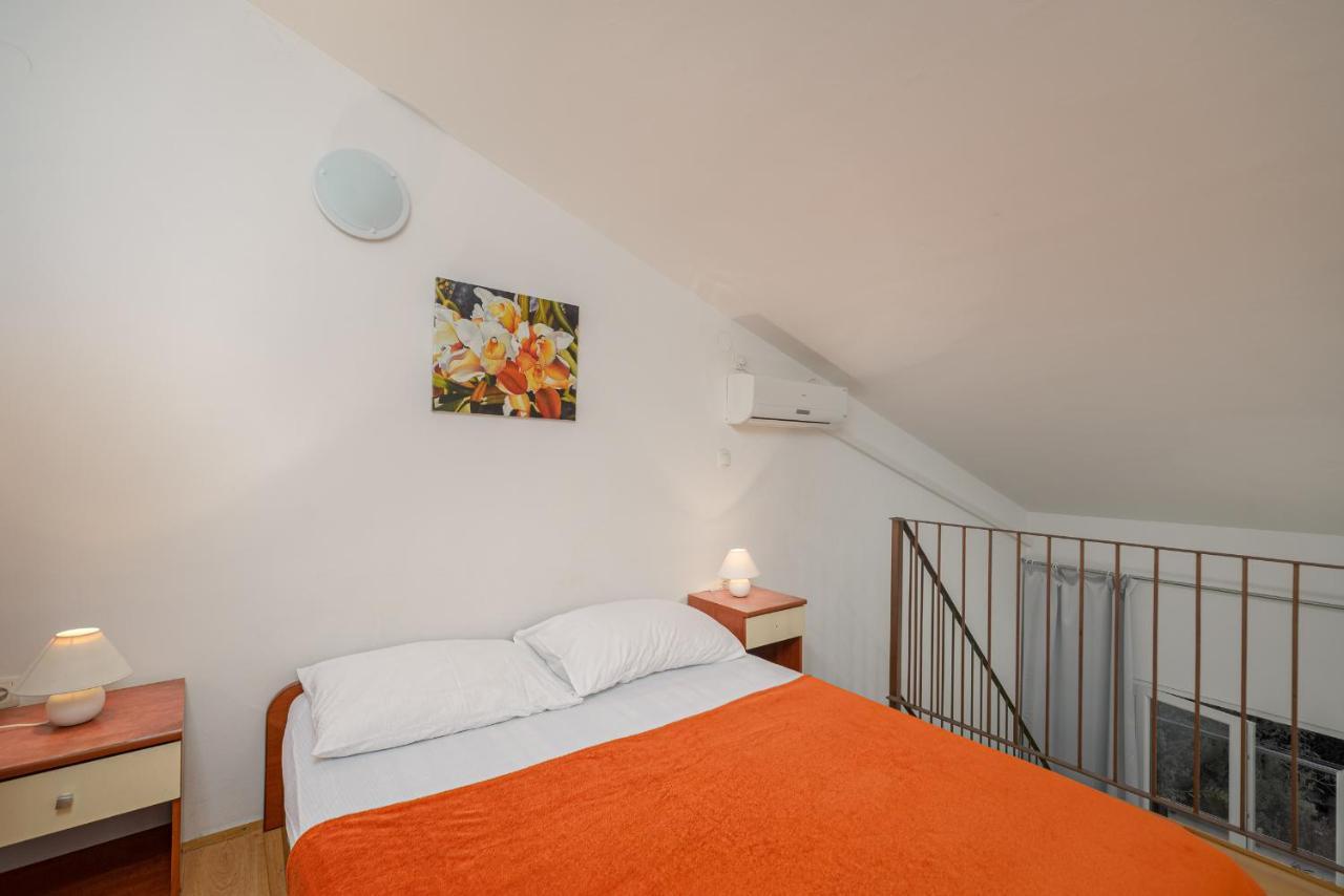 Studio Holiday Adriatic Pag Town Buitenkant foto